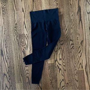 Spanx black leggings, size large